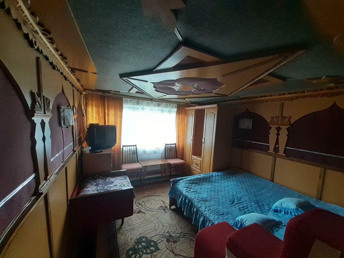 亚列姆切 Kатруся酒店 外观 照片